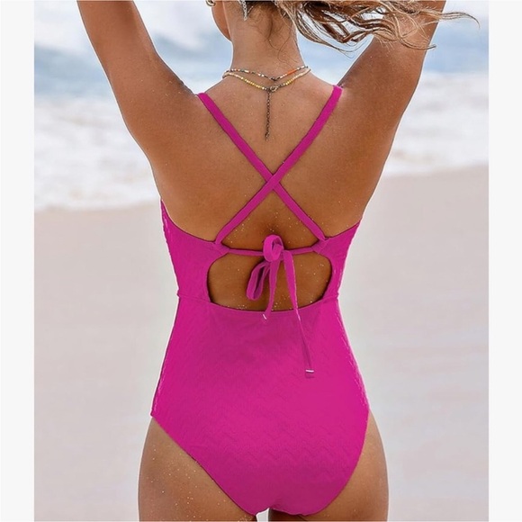 Cupshe Textured Wrapped Crossback Cut Out Molded Cups One Piece Swimsuit Size M - Picture 3 of 14